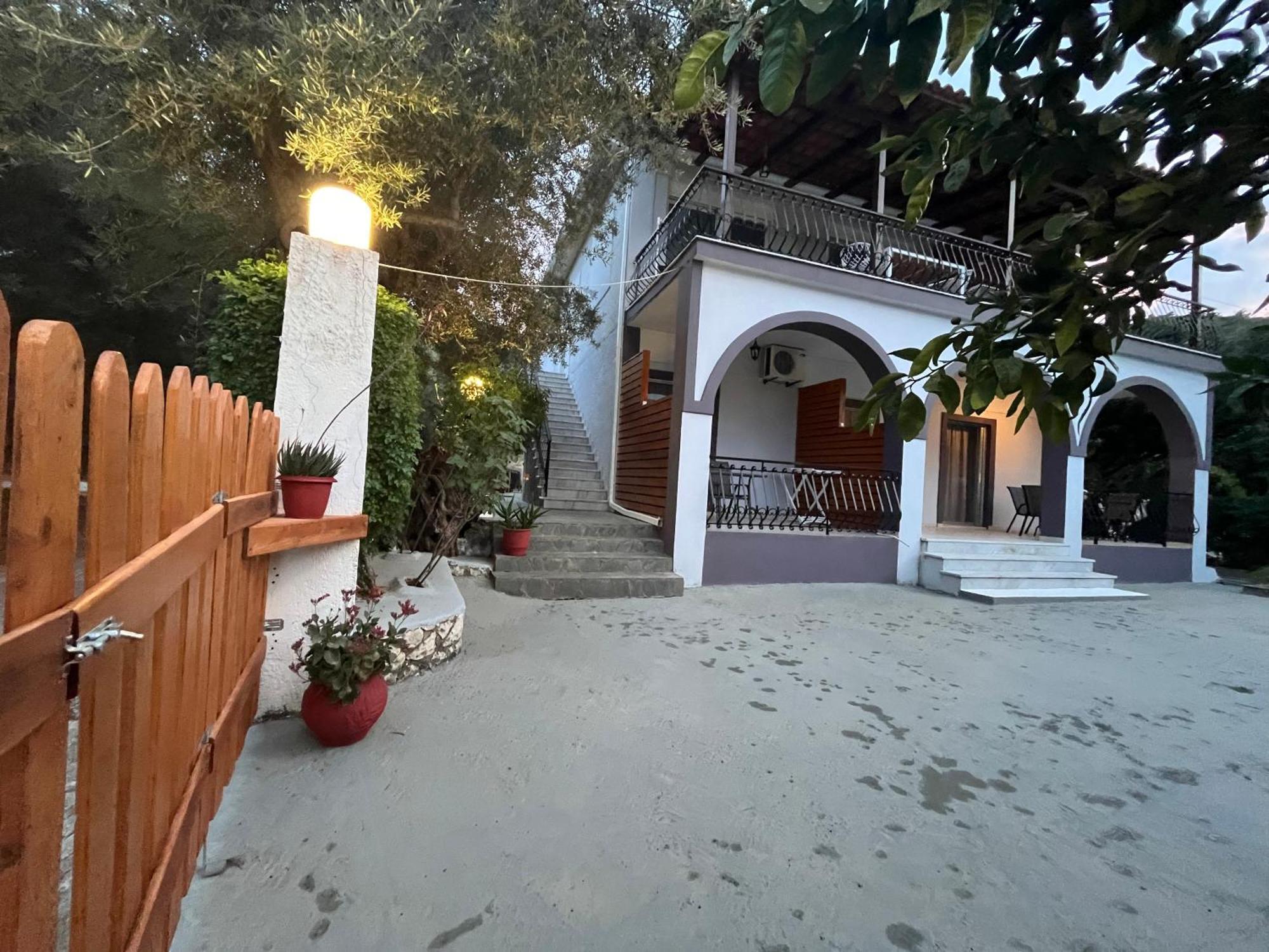 Nikos Studios Keri Esterno foto